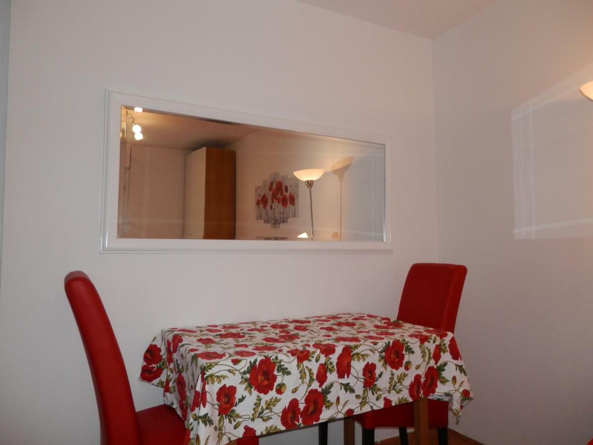 Apartment Jadranka プーラ エクステリア 写真